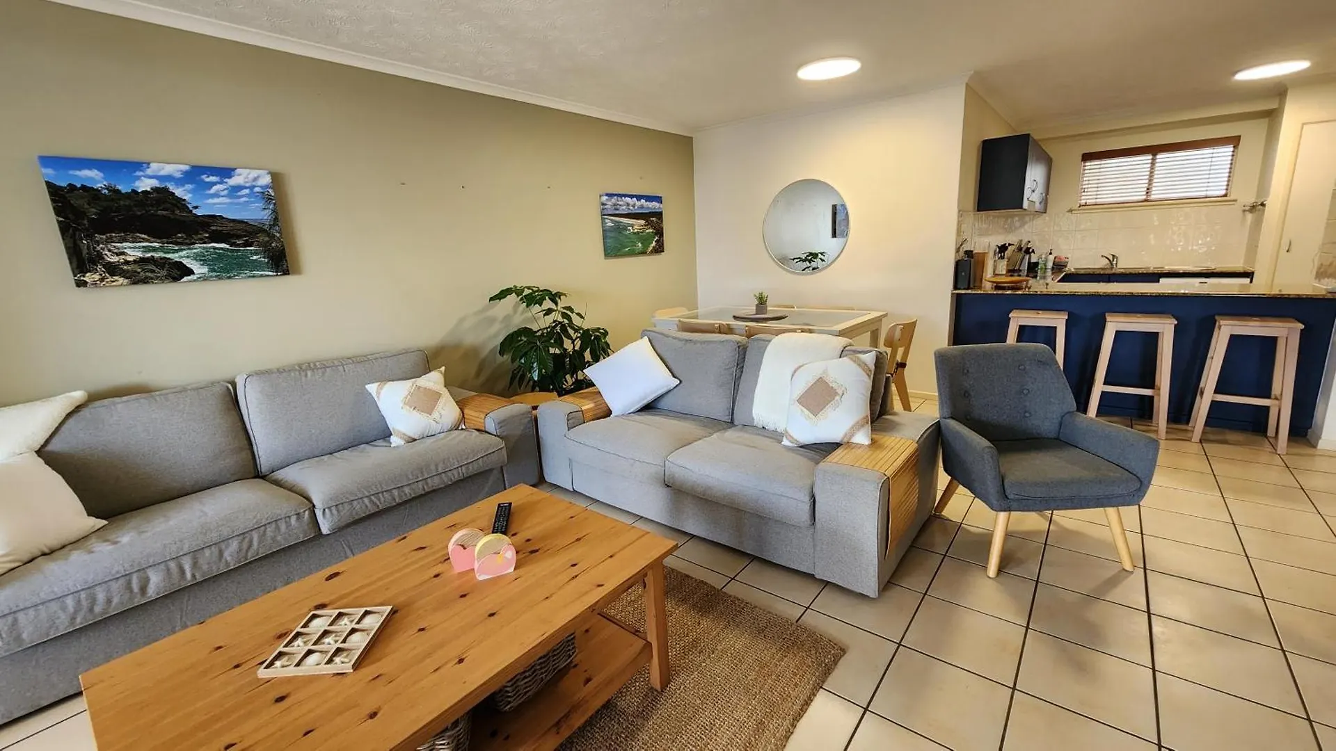 Апарт-отель Whalewatch Ocean Beach Resort Пойнт-Лукаут