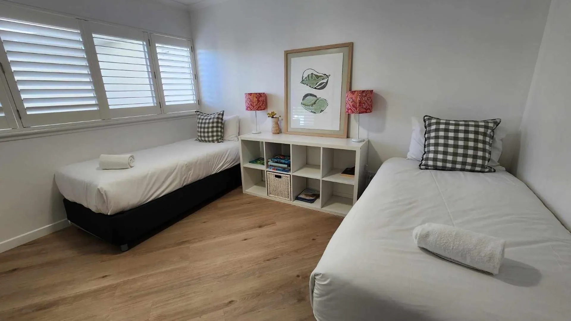 Апарт-отель Whalewatch Ocean Beach Resort Пойнт-Лукаут