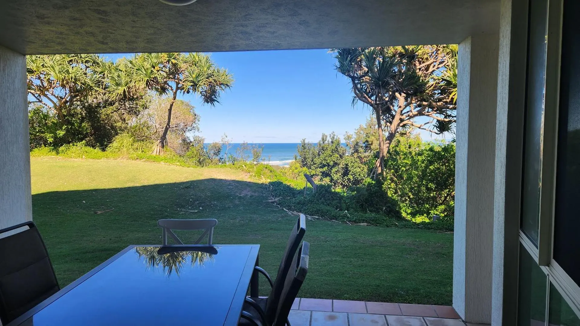 Whalewatch Ocean Beach Resort Пойнт-Лукаут Австралия