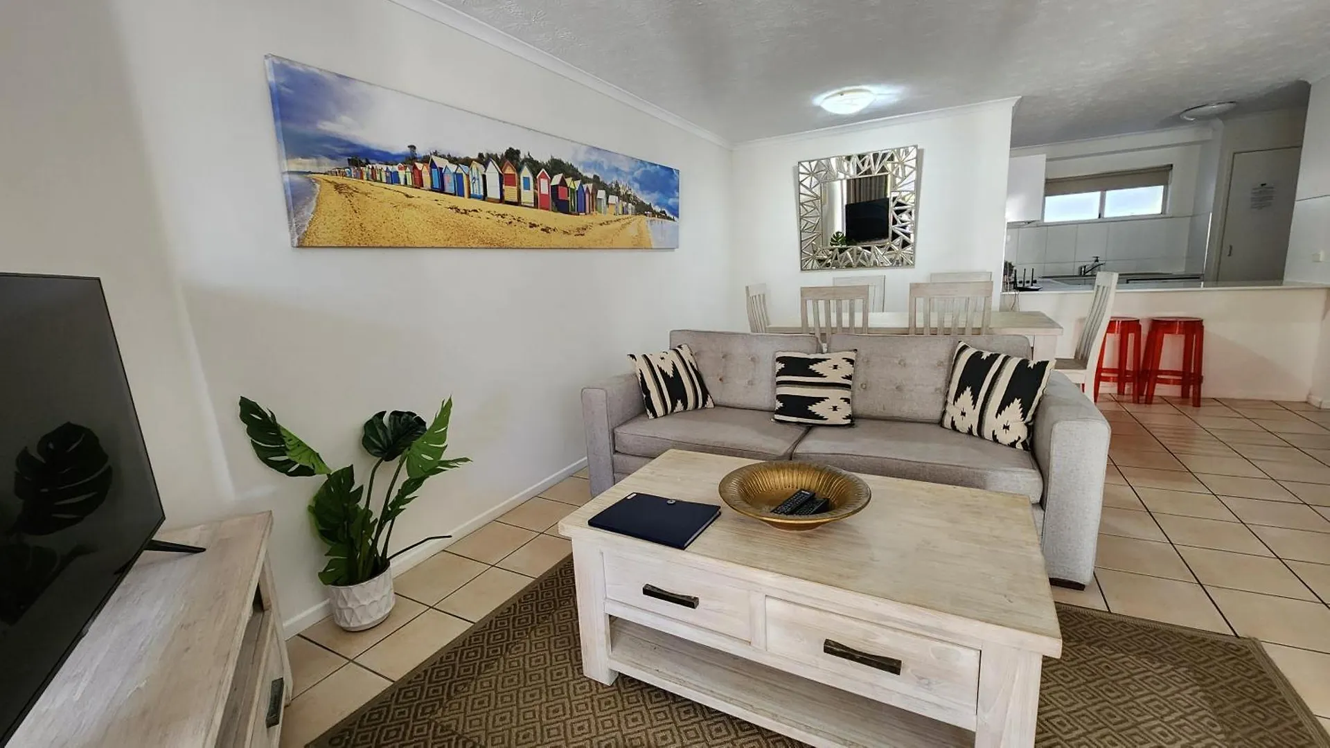 Whalewatch Ocean Beach Resort Пойнт-Лукаут