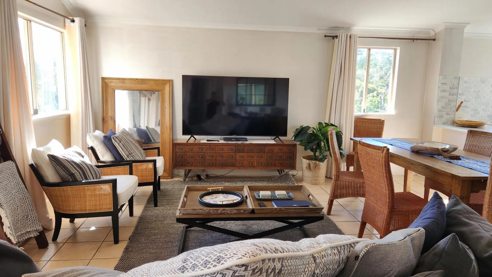 Whalewatch Ocean Beach Resort Пойнт-Лукаут Апарт-отель
