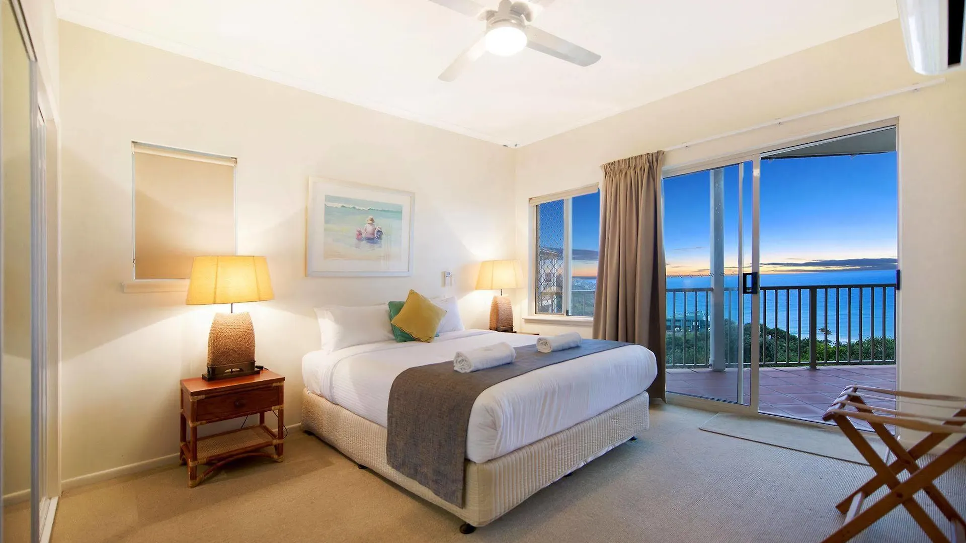 Whalewatch Ocean Beach Resort Пойнт-Лукаут